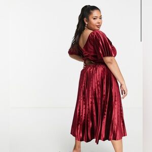 NWT ASOS US 18 maroon midi length open back velvet dress